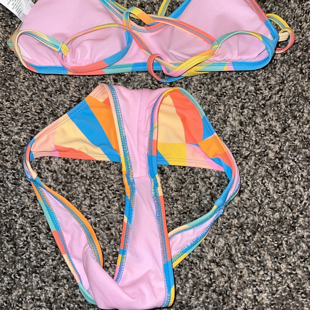 Bright patterned bikini - Picture 3 of 3
